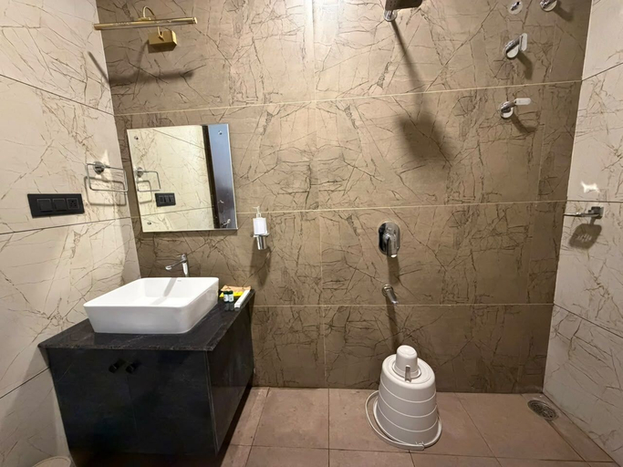 Bathroom 4, KUNA RESORT, Chikmagalur