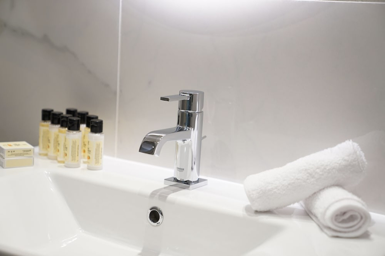 Bathroom 4, Galata’s Hotel, Beyoğlu