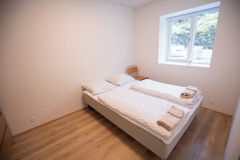 Room 2, Kvíggjartún 16, Tórshavn