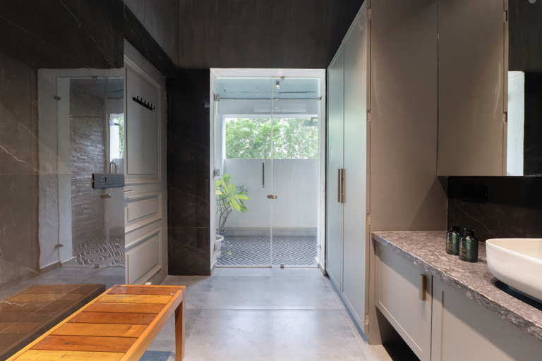 Bathroom 5, ELIVAAS Signature Skylark Estate 5BHK, Jaipur