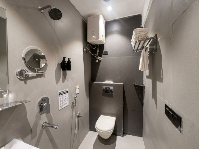 Bathroom 4, asar Connaught Place by Orion Hotels, Delhi