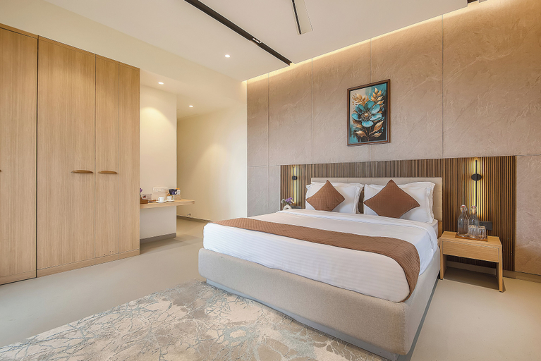 Room 5, ELIVAAS Signature VK Supreme 5BHK Villa, Nashik