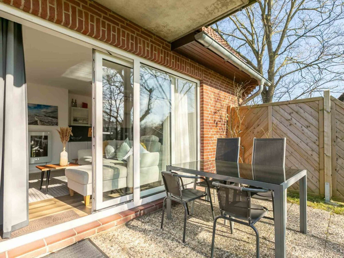Outdoor dining, 1 in the Westmarken Building, Nordfriesland