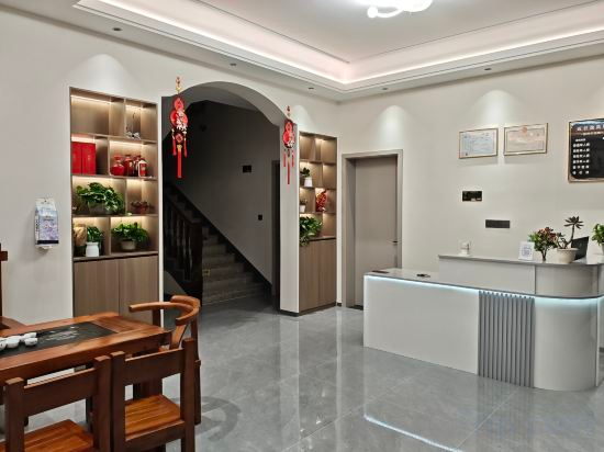 Hotel Interior/Public Areas