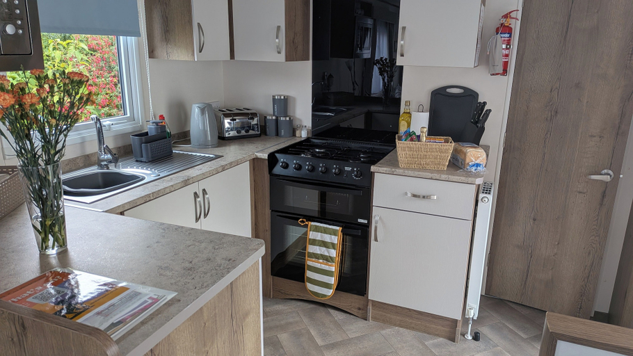 Private kitchen, Holiday Home Ideal for Edinburgh Attractions, etc, East Lothian