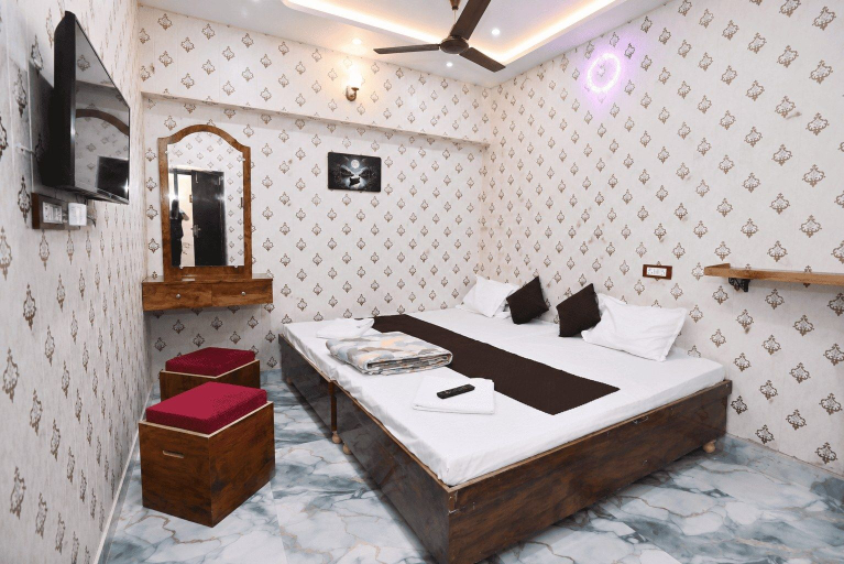 Room 4, Kashi King Luxury Stay, Varanasi