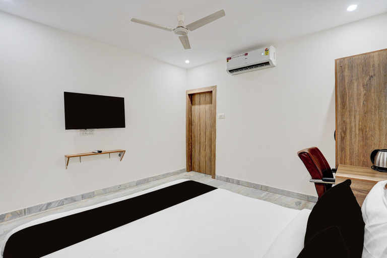 Room 2, Townhouse Prayagraj New Cantt Formerly, Kaushambi