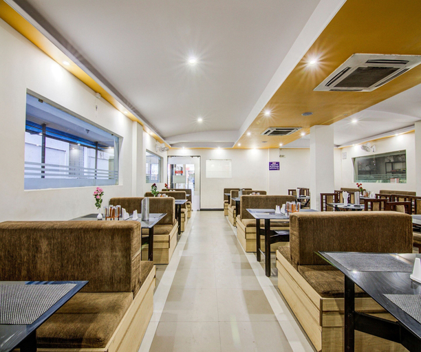 Dining 3, Suite Room Hotel Spar Grand, Visakhapatnam