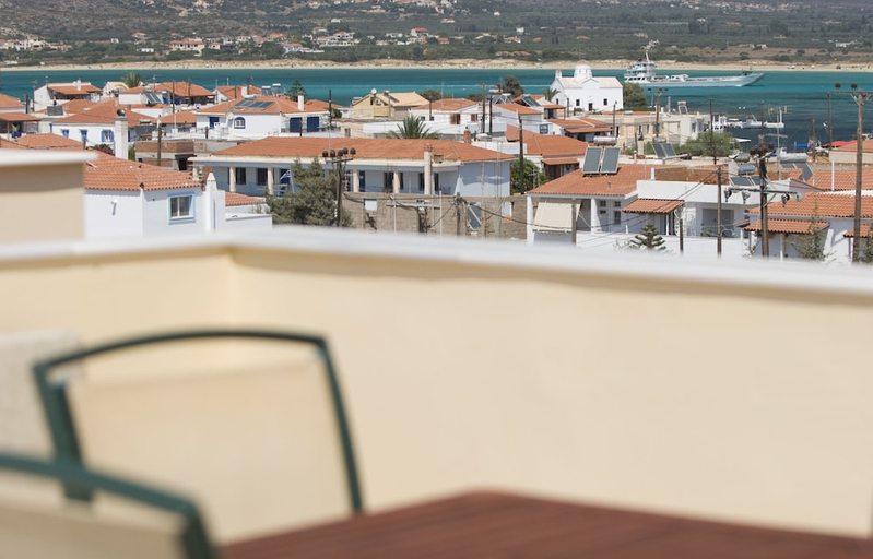 Others 4, Berdoussis Hotel, Peloponnese