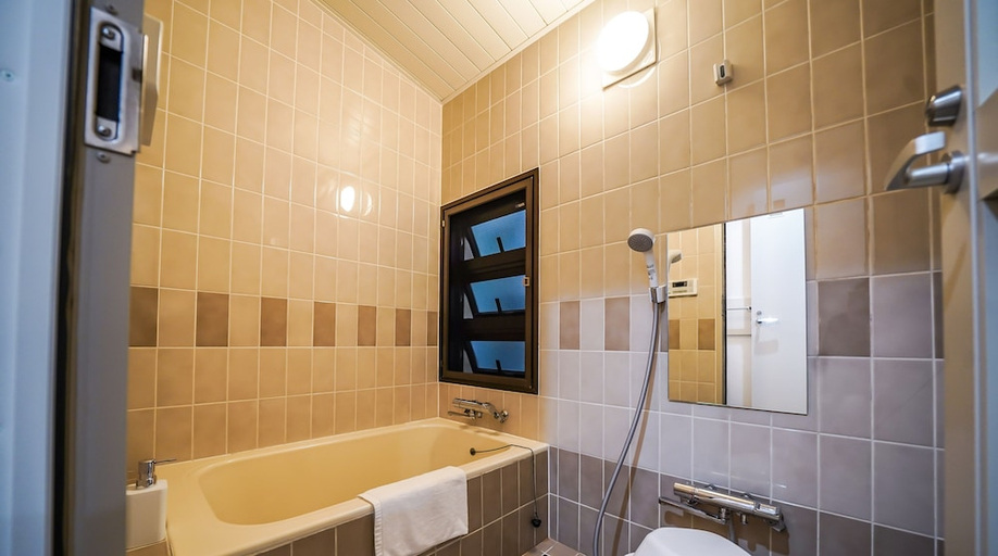 Bathroom 5, Hakone Shichifukuso, Hakone