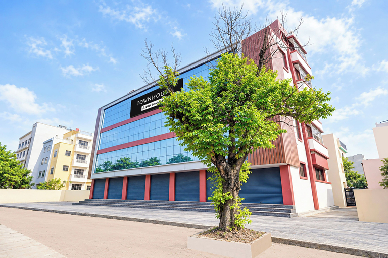 Exterior 3, Townhouse Vishwavidyalaya Metro Station, Kanpur Nagar