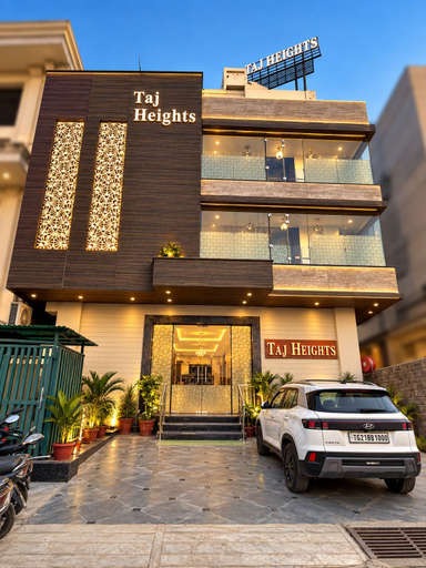 Exterior & Views 2, Hotel Taj Heights, Agra