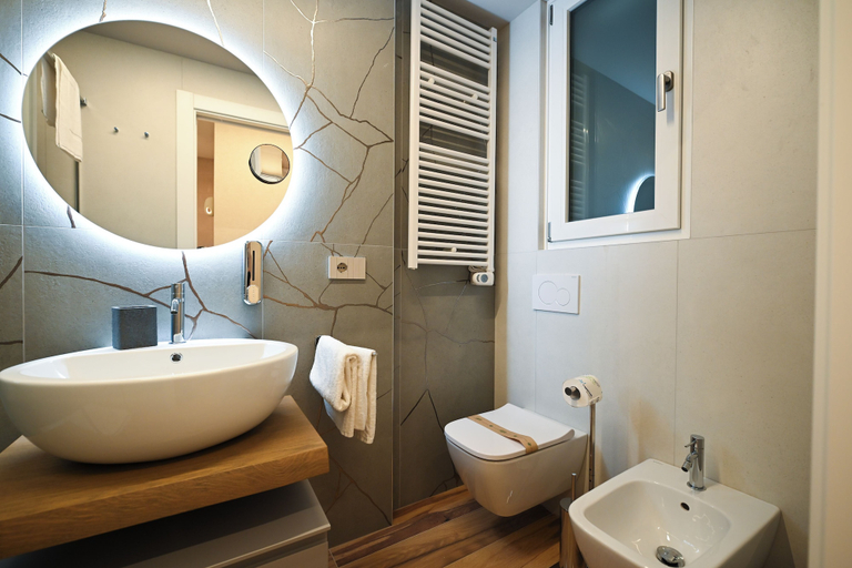 Bathroom 4, Vimini Horizon, Bari