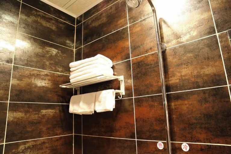 Bathroom 3, Qininn Qiaozhai Minsu Fengqing Branch, Jinzhong
