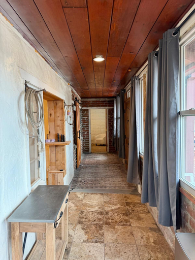 Room 3, Stagecoach Ranch, San Diego