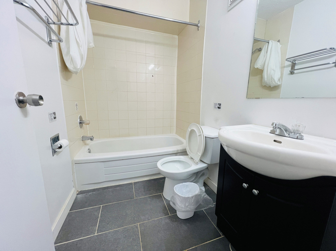 Bathroom 4, Midtown Inn, Division No. 11