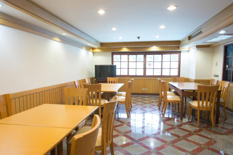 Food & Drinks 5, Baan Pratoom, Chatuchak
