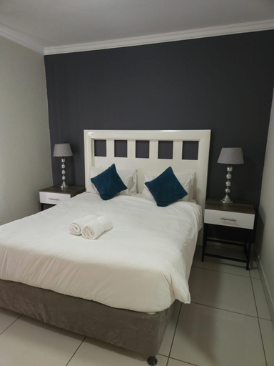 Room 4, Sandton Westpoint Luxury Apartments 176, City of Johannesburg
