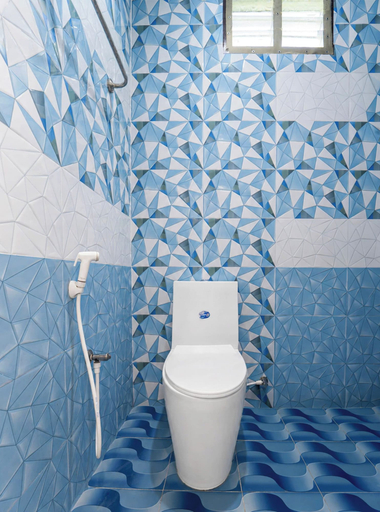 Bathroom 4, Townhouse Kanyakumari Bus Terminal, Kanniyakumari
