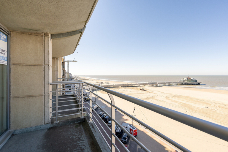 Balcony 4, Studio Apartment With Sea Views in Gadeynehelling, West-Vlaanderen