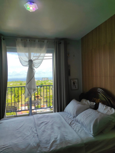 Room 4, Budget Friendly-seaview w Balcony Near Airport, Lapu-Lapu City