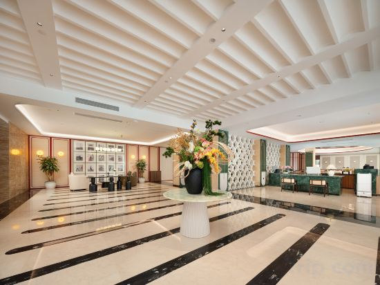 Hotel Interior/Public Areas