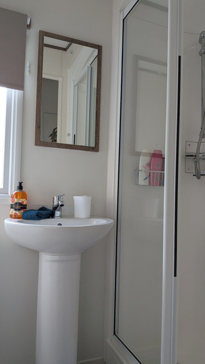 Bathroom 3, Holiday Home Ideal for Edinburgh Attractions, etc, East Lothian