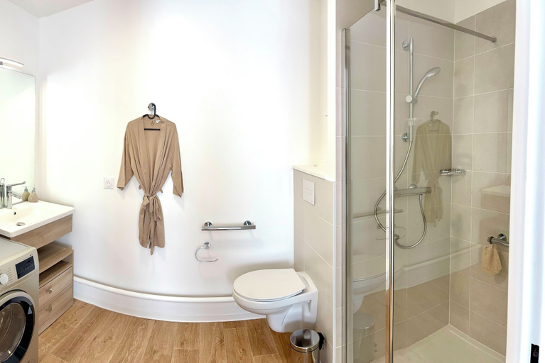 Bathroom, APPART ONE ERAGNY, Val-d'Oise