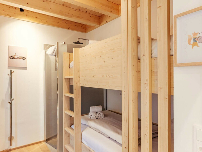 Room 5, Chalet #7 With 3 Bedrooms and Sauna, Murau