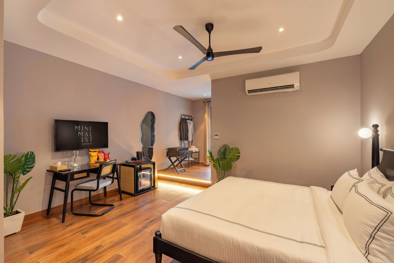Room 3, Minimalist - South Delhi, Delhi