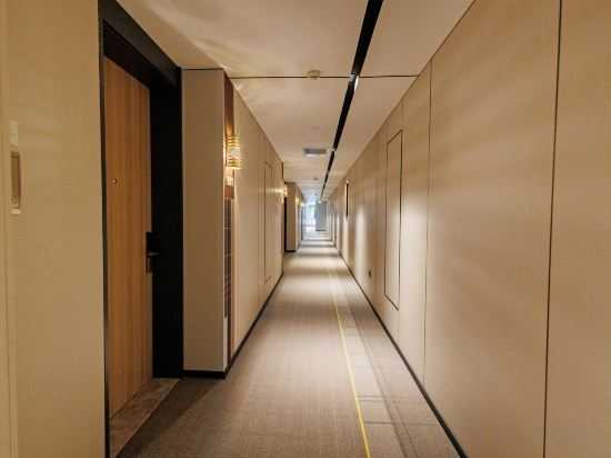 Hotel Interior/Public Areas