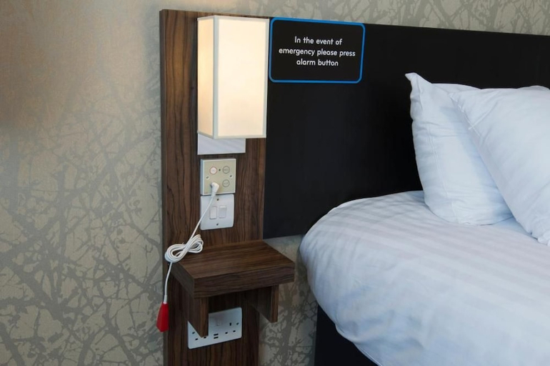 Bedroom 2, Kings Chamber, Doncaster by Marston's Inns, Doncaster