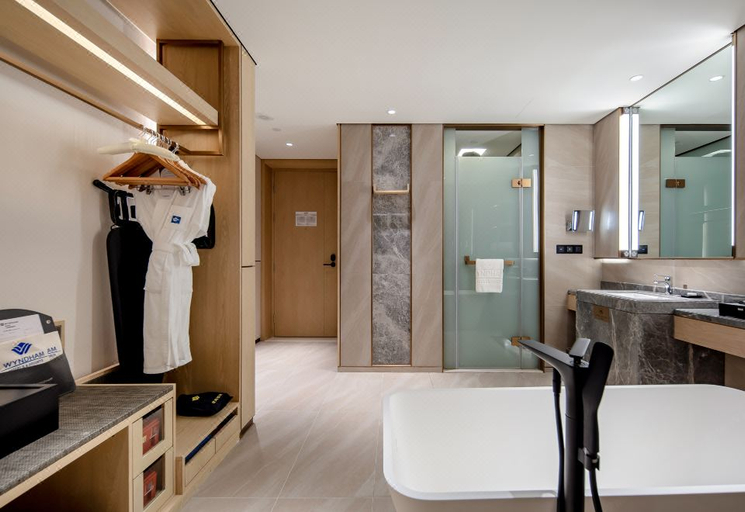 Bathroom 3, Wyndham Beihai, Beihai