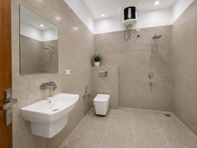 Bathroom 2, Collection O Guru Nanak Dev University, Amritsar