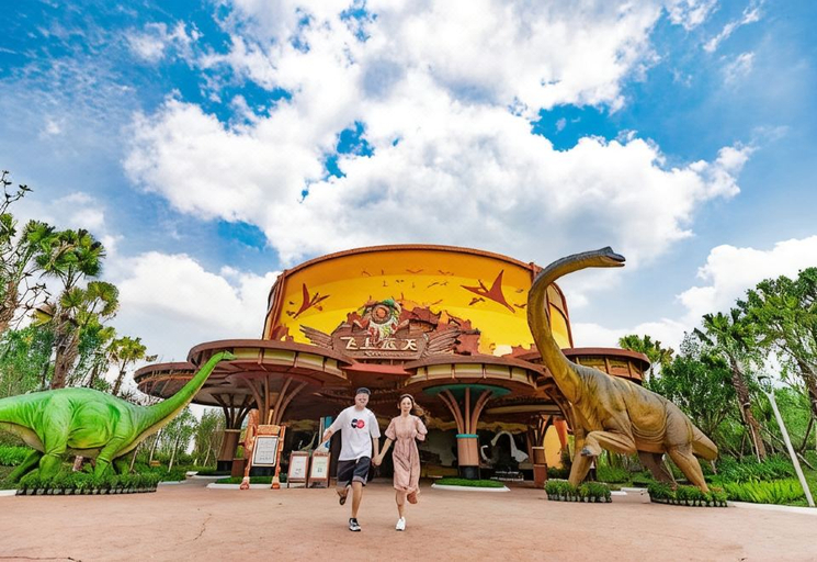 Exterior & Views 1, Dinosaur Hotel, Zigong