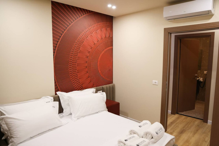 Room 4, Altamar Luxury Suites Entire Property, Kavajës