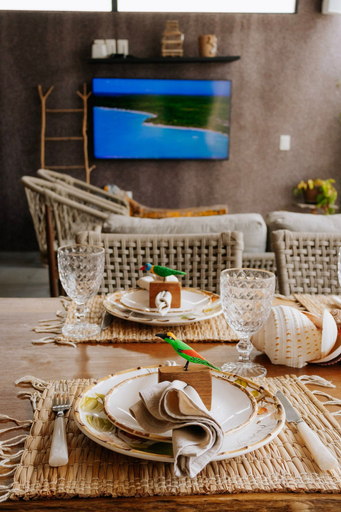 Dining 4, Casa Deslumbrante a 3min a pe do mar, São Miguel dos Milagres