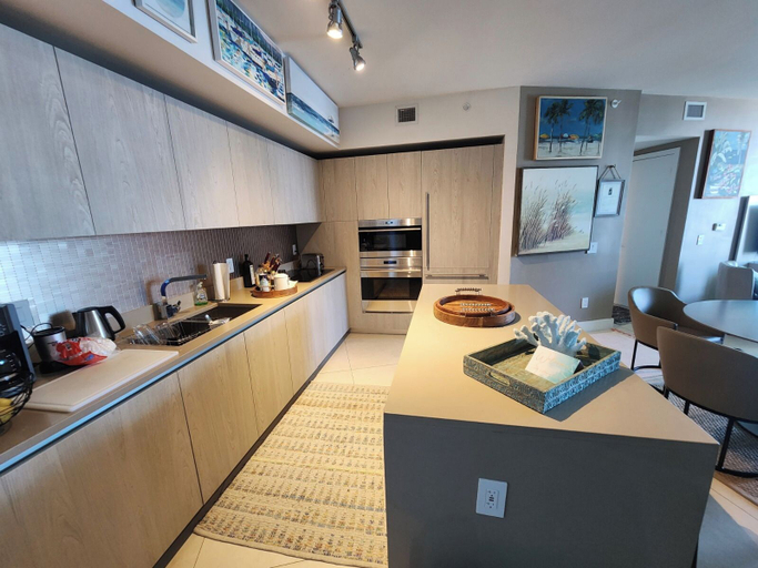 Private kitchen 3, LYFE 3809, Broward