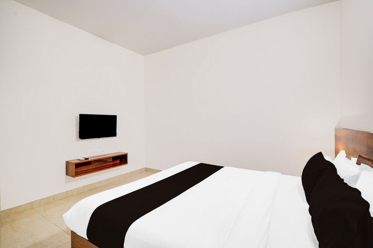 Room 3, Super Townhouse Hebbal Dasarahalli, Bangalore
