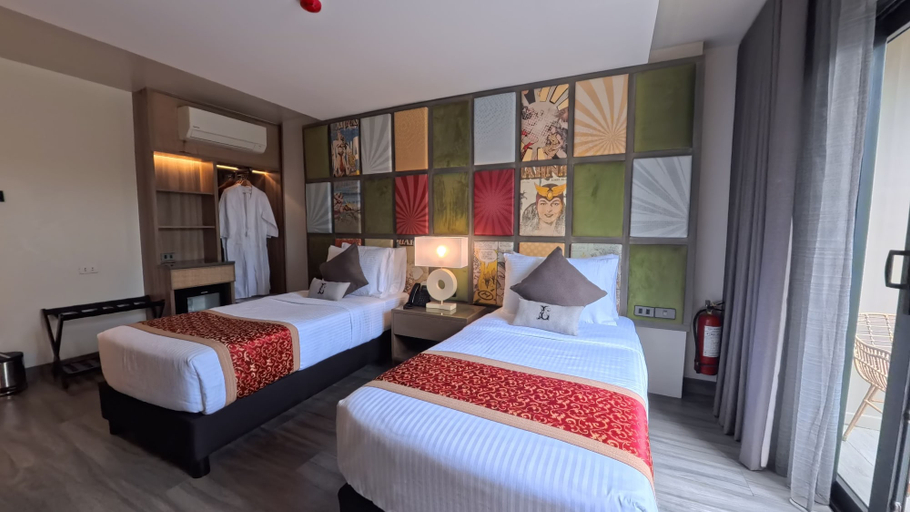 Room 5, Lolita's Bed & Breakfast Lunch & Dinner, Tagaytay City