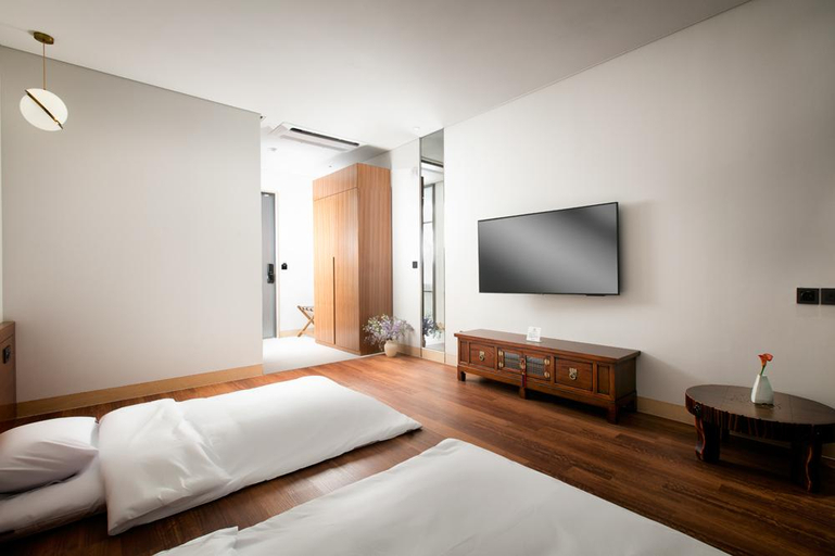 Bedroom 2, Daon Hotel (Jeonju Daon Hotel), Jeonju