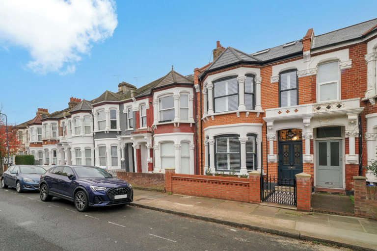 Primary image, Willesden Luxe House with Garden, London