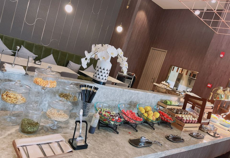 Food & Drinks 5, Crystal Orange Shenzhen Bao'an Airport Bihai Bay Hotel, Shenzhen