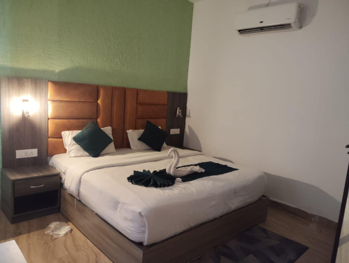 Room 4, Yes Hotel, Garhwal