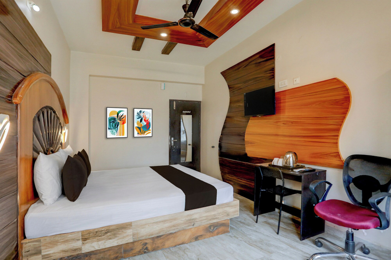 Room 3, Townhouse Oak Tirupati Formerly Sky, Chittoor