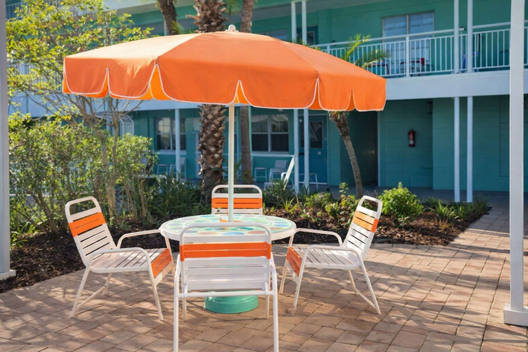 Outdoor dining 4, Tropic Terrace, Pinellas