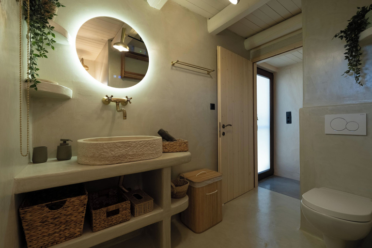 Bathroom 2, Vorenia Horizon, Crete