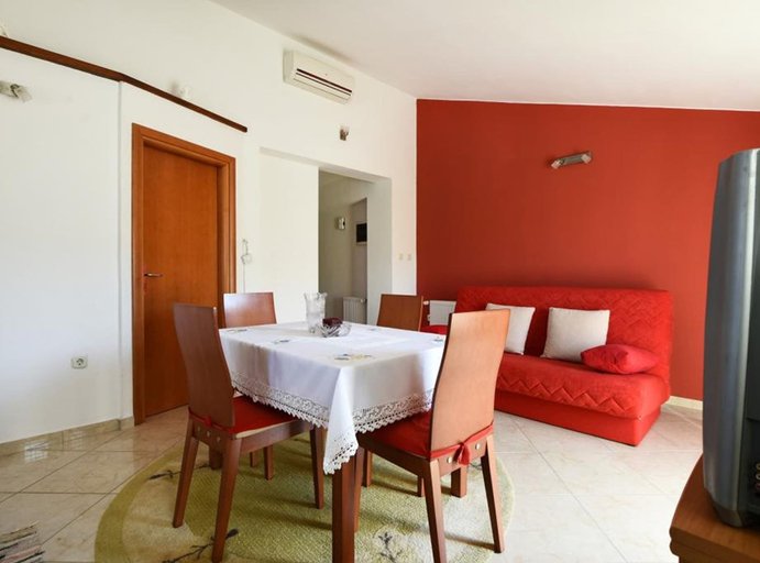 Others 4, Apartments Milena, Murter