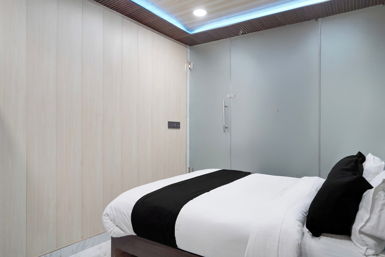 Room 5, Hotel O Naubasta Crossway Kanpur, Kanpur Nagar