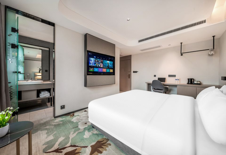 Bedroom 2, GreenTree Eastern Chongqing Yangjiaping Pedestrian Street Mixc Hotel, Chongqing